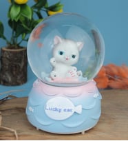 Lukcy Cat Yazılı Kar Küresi Müzikli Işıklı Orta Boy