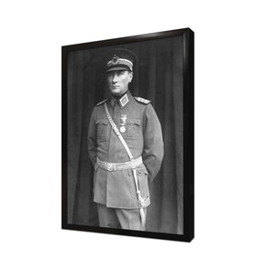 Baş Komutan Atatürk Çerçeveli Mdf Tablo