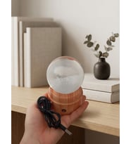 Dönen Işıklı Ahşap Tabanlı Cam Küre Gece Lambası & Dekoratif Obje