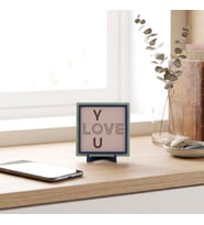 Minimalist Love You Tasarımlı Şık Dekoratif Obje, Sevdikleriniz İçin Değerli ve Estetik Hediye 10x10