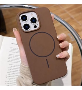 Coverzone ?phone 12 Pro ile Uyumlu Kadife ?� Y�zeyli Premium Silikon K?l?f MagSafe ile Uyumlu Kablosuz ?arj Destekli Darbe Emici Yumu?ak Dokulu Koruma Tasar?ml? Telefon K?l?f? Kahverengi