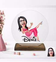 BK Gift Kişiye Özel Kadın Patroniçe Karikatürlü Yuvarlak Ahşap Standlı Biblo-1