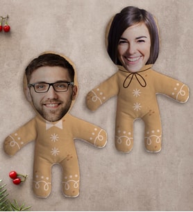 BK Gift Kişiye Özel Fotoğraflı Kurabiye Adam Kostümlü 2’li Bebek Yastık Seti-3