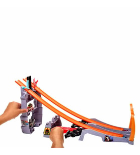 Hot Wheels RacerVerse Star Wars 2 Araçlı Pist Seti HPL32