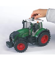 Bruder Fendt 936 Vario Traktör BR03040