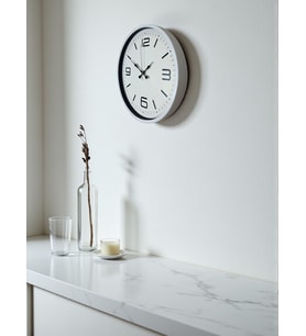 36 Cm Beyaz Modern Dekoratif Duvar Saati (Standart)