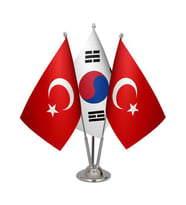 Masa Üstü Güney Kore Bayrağı Türk Bayrağı Üçlü Krom Direk Masa Bayrak Seti