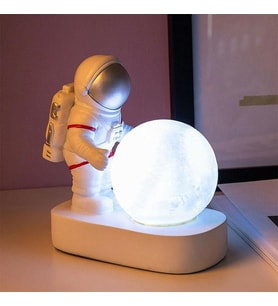 Dekoratif Astronot Ay Işığı Gece Lambası