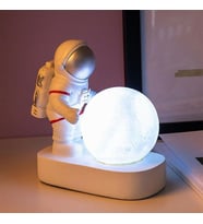 Dekoratif Astronot Ay Işığı Gece Lambası