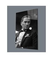 Atatürk Siyah Beyaz Dikey Cam Tablo Hediyelik Büyük Tablo Ev Ofis Dekoru (Çok Renkli)