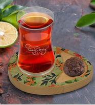 BK Gift Kişiye Özel Çiçekler Tasarımlı Doğal Ahşap Tabaklı Heybeli Çay Bardağı Sunum Seti Model 5