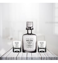 Kişiye Özel İsim Yazılı Jack Logolu Yuvarlak Viski Şişesi, Viski Karafı
