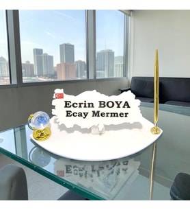 Sümen Ofis Doğal Beyaz Mermer İsimlik Haritalı Gold Tek Kalem ve Dünya Küre
