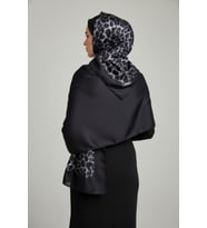 Soft Zarif Leopar Desenli Moda Trend Şal 70 x180