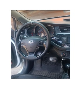DİKİŞLİ DİREKSİYON KILIFI DAMARLI SİYAH DERİ GRİ YÜZÜK/DİKİŞ KİA CEE'D   Uyumlu