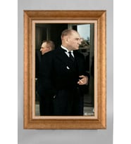 Altın Varaklı Paspartulu Çerçeveli Atatürk Tablo nt874