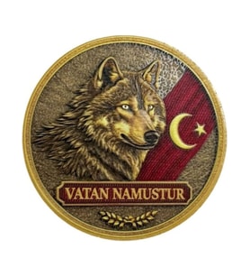 Vatan Namustur, Yuvarlak Cırtlı 7 cm 3D Plastik (Çok Renkli)