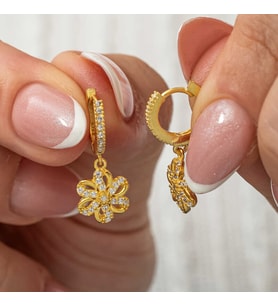Gümüş Sallantılı Gold Çiçek Kadın Küpe