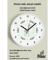 İsme Özel Sevimli Zürafa Çocuk Odası Duvar Saati Orta Boy 30 cm Beyaz Camlı Sessiz