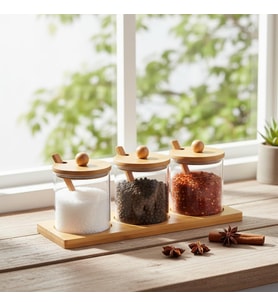 Cam Baharatlık Seti Bambu Standlı Kapaklı Kaşıklı Şık 3 Parça, 3'lü Cam Baharatlık Şık ve Fonksiyonel Bambu Standlı - Mutfakta Estetiği Yakalayın!