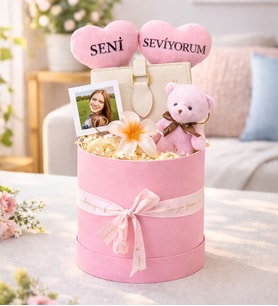Kadınlar Gününe Özel Seni Seviyorum Tasarımlı,Fotoğraflı,Cüzdan,Toka Ve Ayıcık Anahtarlık,Kutu Seti - [Kopya Taslak] (Pembe)