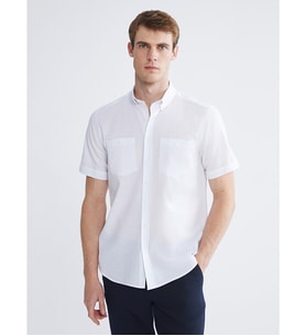 LCWAIKIKI Classic Beyaz Regular Fit Kısa Kollu Erkek Gömlek