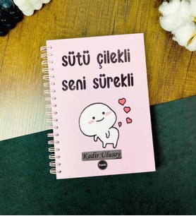 Kişiye Özel Sütü Çilekli Seni Sürekli Tasarımlı Konuşan Ajanda 2817