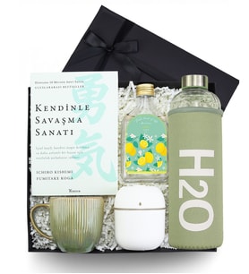 Kendinle Savaşma Sanatı Kitabı & 200ml Kolonya & Hava Nemlendirici & Porselen Kupa & Cam Matara Premium Hediye Seti