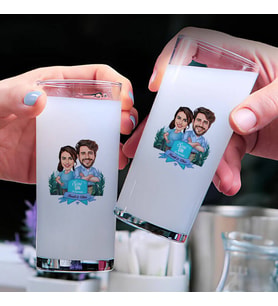 Sırt Sırta Aşıklar Karikatürlü İkili Rakı Bardağı Seti