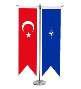 Masa Üstü Kırlangıç NATO + Türk Bayrağı + Krom T Direk Masa Bayrak Seti