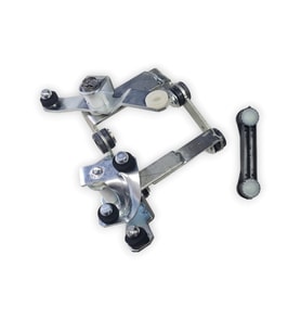 Skoda Octavia A4 1997-2009 Vites Mekanizma Bağlantı Braketi 1J0711729F