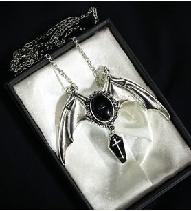 DÜKKAN DESİGN GOTİK BLACK BAT CROSS TABUT KOLYE