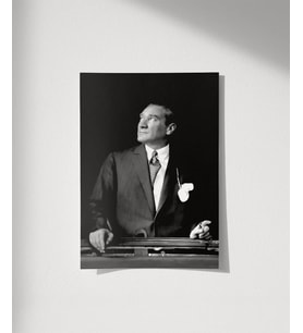 Çerçevesiz Poster Ufka Bakan Lider