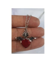 Kırmızı Uçan Kalp Gotik kolye (Gümüş)