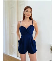 Kadın Krep Kumaş Askılı Kruvaze Yaka Şort Tulum (Koyu Mavi)