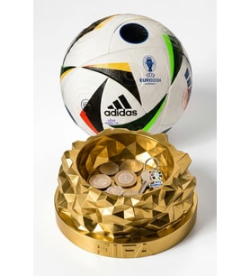 Futbol Topunuzu Ballon d'Or a Çeviren Gold Kaplamalı Stand Sepet (futbol topu dahil değildir)