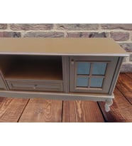 Tv Sehpa ST 17450 Pencere Model Ahşap Kayın Aslan Ayak Parlak Ceviz Renk Elyapım