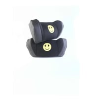 EMOJİ GÜLEN YÜZ OTO İKİLİ BOYUN YASTIĞI