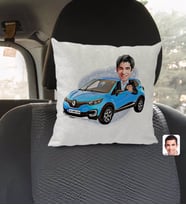 BK Gift Kişiye Özel Plakalı Erkek Renault Captur Karikatürlü Kare Araç Koltuk Yastığı-1