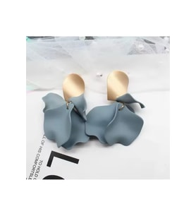 Gri Akrilik Vintagegül Yapraklı Çiçek Küpe