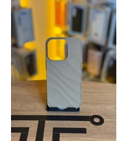 iPhone 15 Pro Uyumlu Kaymaz Tırtıklı Dokulu Mat Kılıf (Bej)