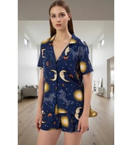 Kadın Bohem Galaksi Desenli Viskon Pijama Takımı Şortlu Regular Kalıp Yazlık Günlük Kullanım İçin (Lacivert)