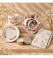 Hediyeji Kişiye Özel Defter & Kalem & Fular & Fincan Takımı & Mum Hediye Kutusu 116853
