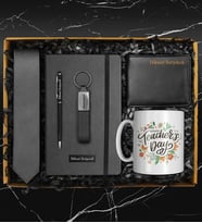 Öğretmenler Gününe Özel Tasarım Kupa & Siyah Defter & Exclusive Kravat & Anahtarlık & Siyah Kalem & Cüzdan Hediye Seti