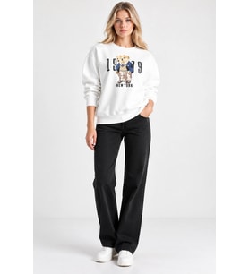 Kadın Beyaz Teddy Nakışlı Bisiklet Yaka Sweatshirt - Peluş Kabartma Nakış Detaylı Rahat Kesim Sweat-