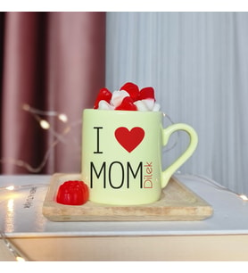 I Love Mom ( Seni Seviyorum Annem ) Tasarımlı Kişiye Özel Sarı Türk Kahvesi Fincanı