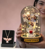 Anneler Günü Hediyesi Fotoğraflı Işıklı Melek Annem Fanus ve Zümrüdü Anka Kuşu Kolye