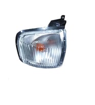 SİNYAL LAMBASI B2500 1999-2001 SAĞ (BEYAZ) FAR YANI  UH71-51-060