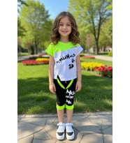 Kız Çocuk Üzeri Yazı Baskılı Bisiklet Yaka T-Shirt ve Şerit Detaylı Siyah Kapri