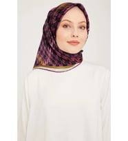 55 Armine Sura İpek Eşarp 9100D
